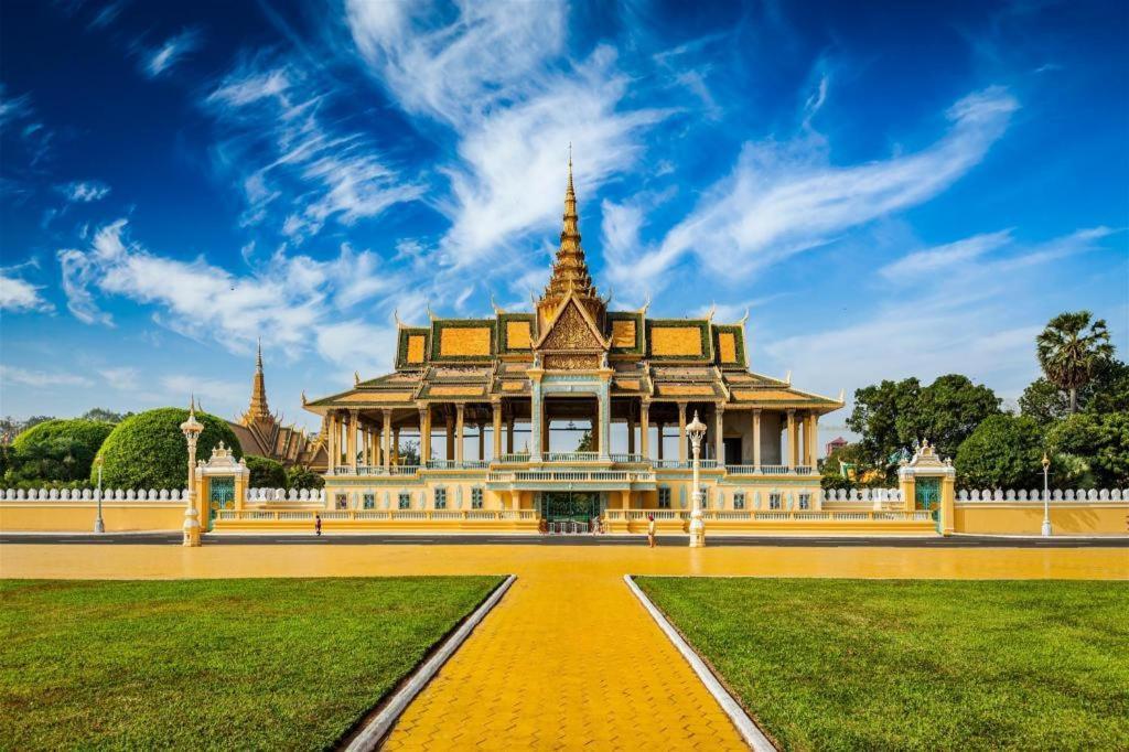 Essence Hotel-Phnom Penh Eksteriør bilde
